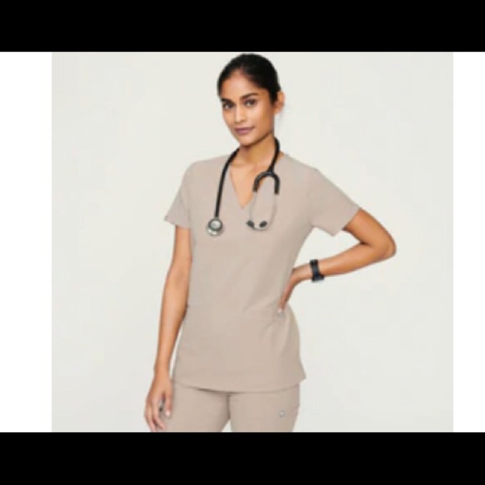 Women’s figs xs too scrub boulder color